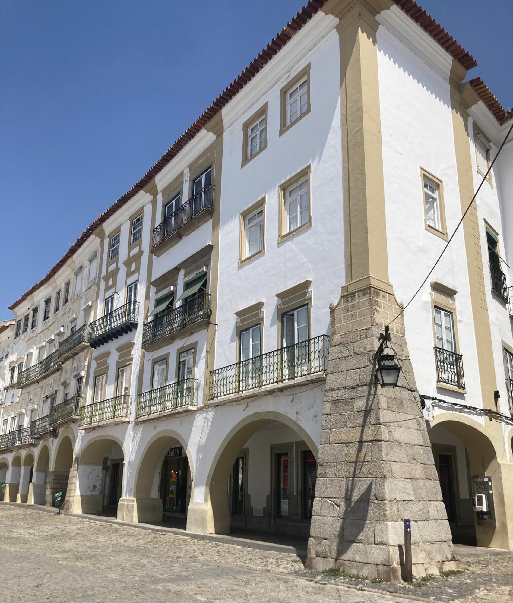 Casa Do Giraldo Apartment เอโวรา ภายนอก รูปภาพ