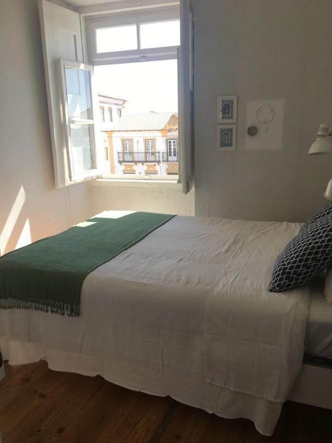 Casa Do Giraldo Apartment เอโวรา ภายนอก รูปภาพ